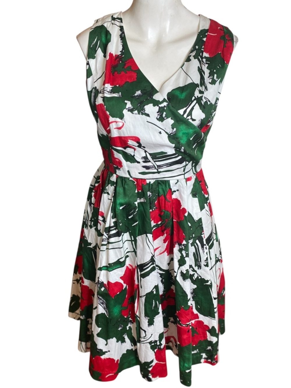 J.Peterman Floral Print Sleeveless Wrap Fit-and-Flare Dress - White, Green, Red